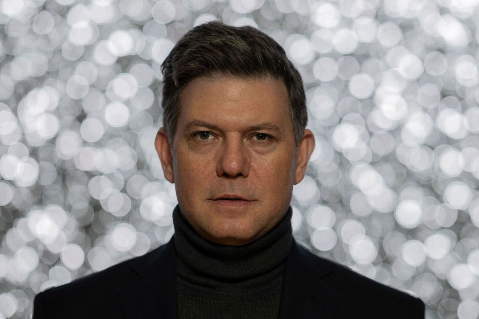 Portrait of artist Leo Villareal