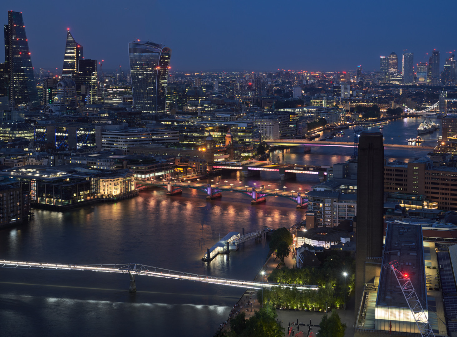 Leo Villareal, Illuminated River, estimated completion 2024. Site-specific installation on the River Thames, London, UK.
