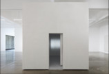 Mary Corse, The Cold Room, 1968 / 2017