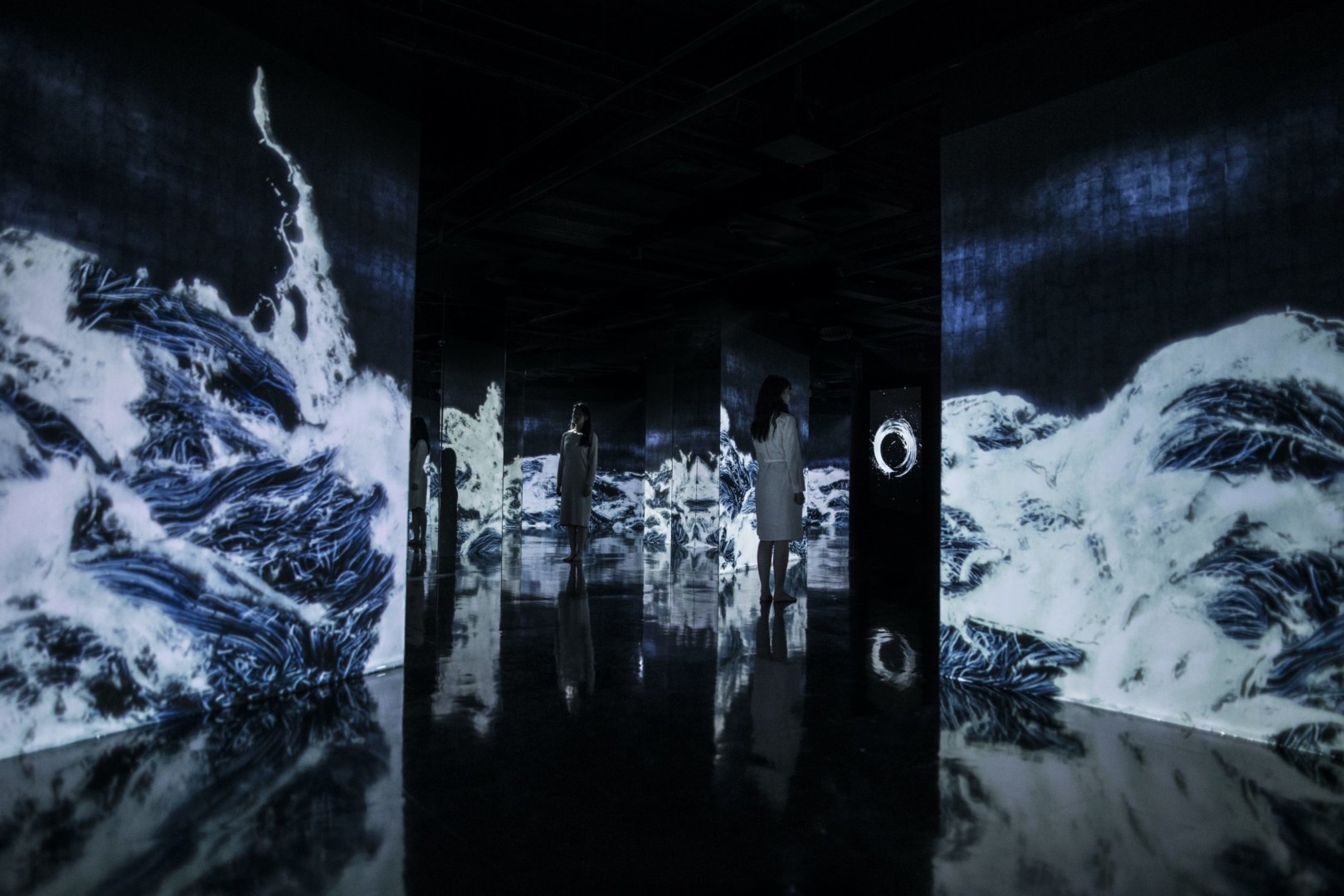 teamLab, Black Waves: Lost, Immersed and Reborn, 2019. Digital Installation